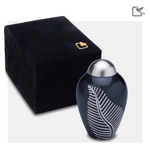 Elegant Leaf Midnight (Keepsake)