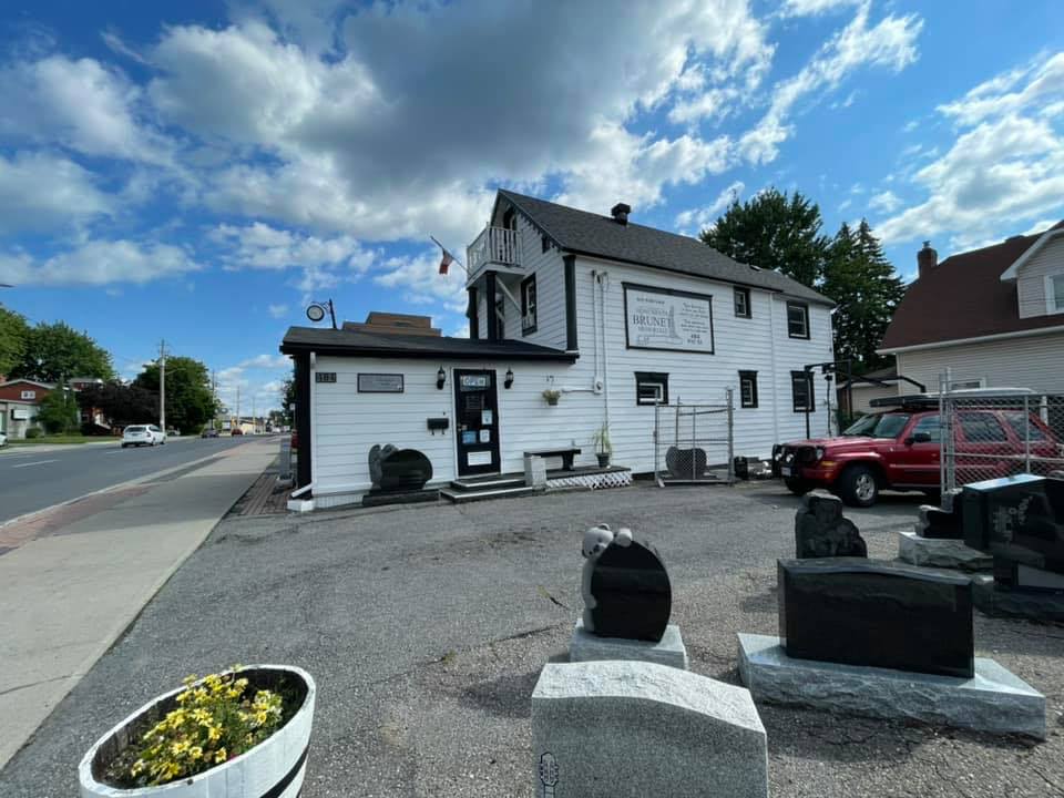 Monument headstone Cornwall SDG & Akwesasne