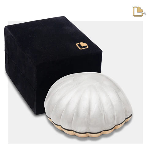 Pearl White (Keepsake Clam)