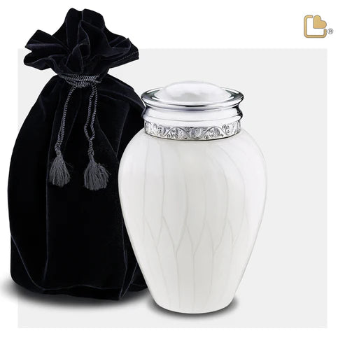 Blessing Pearl Silver (Medium)