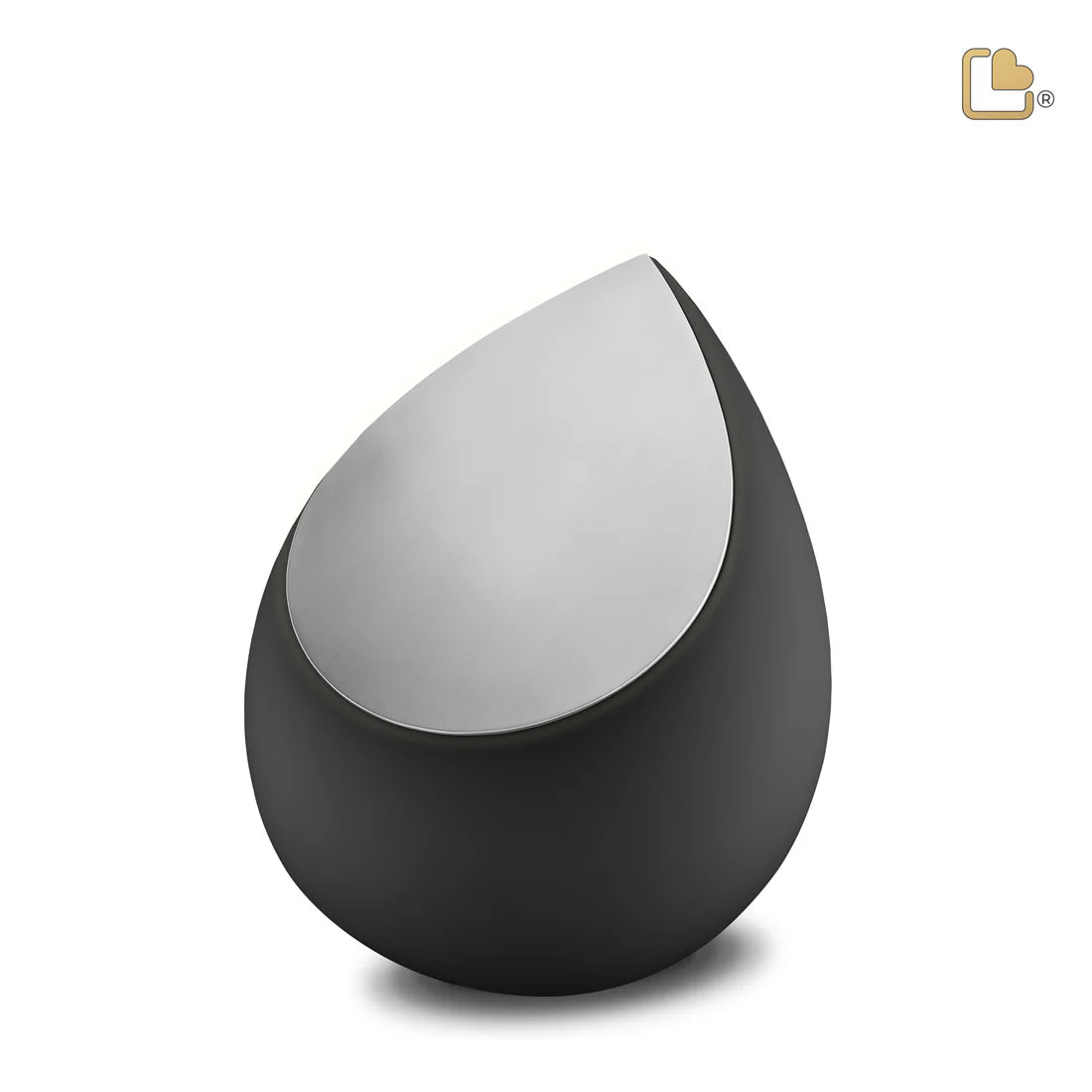 Drop Black (Medium)