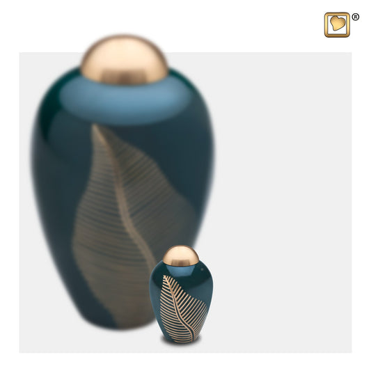 Elegant Leaf Emerald (Keepsake)